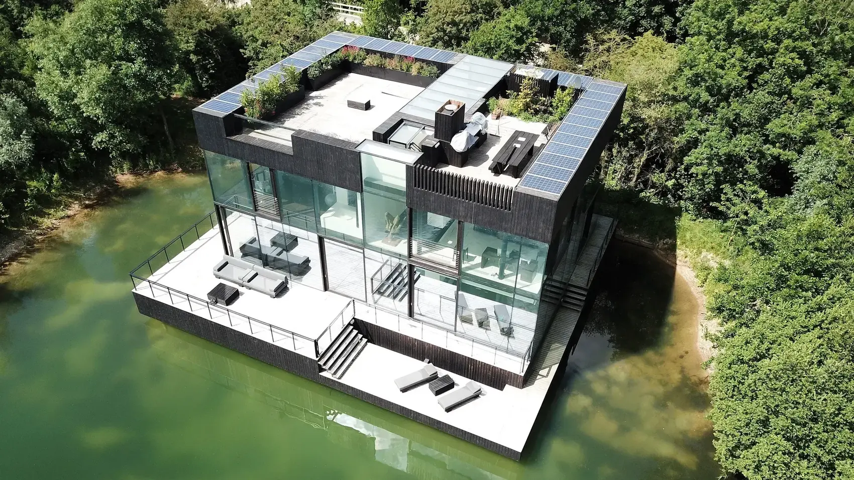 The Glasswater House