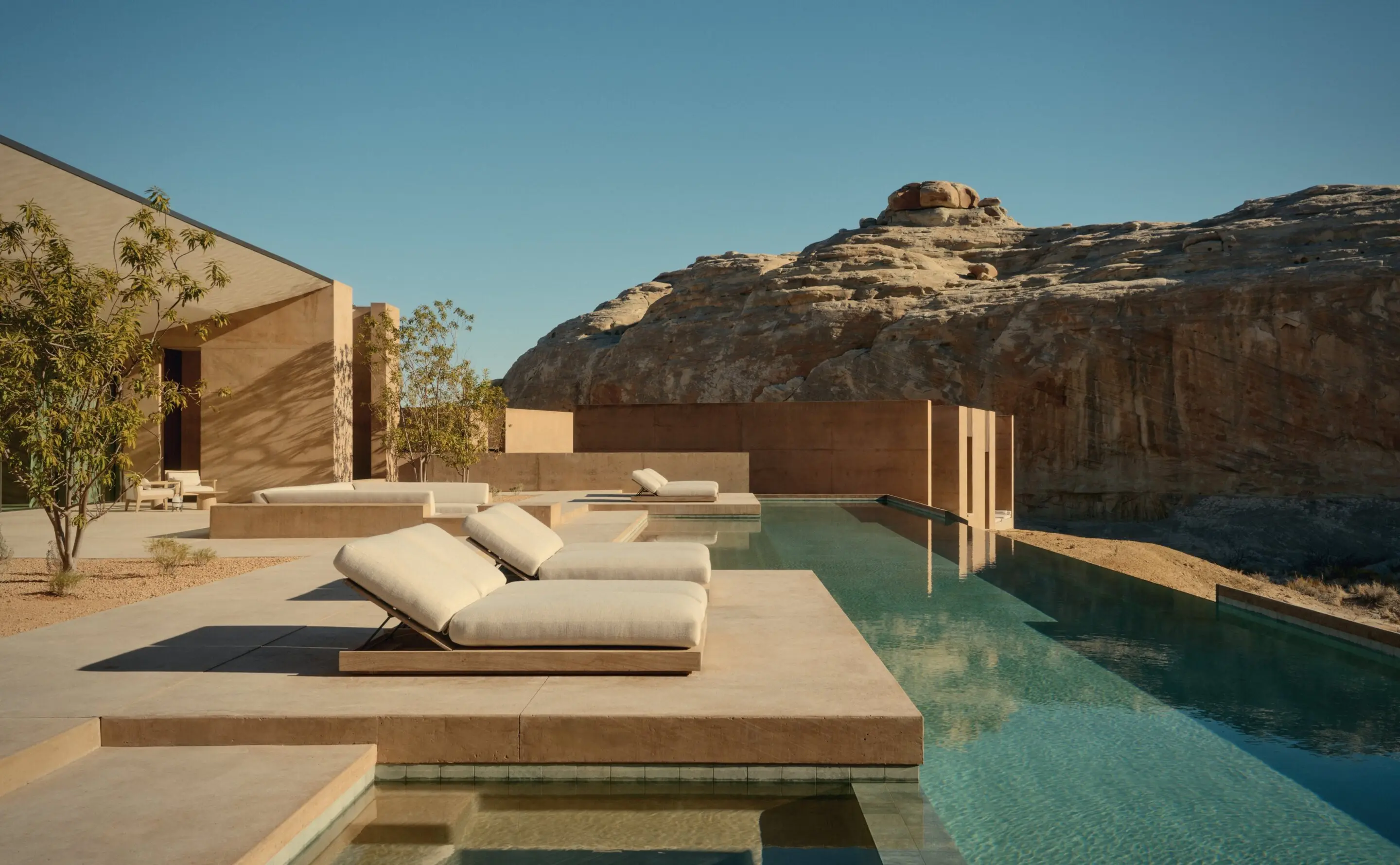 Six-Bedroom Ridge Villa